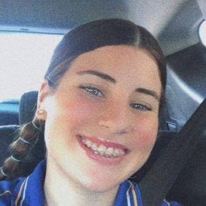 Meet your Posher, Ella